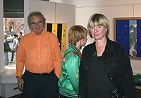 KG Nilson with wife and daughter